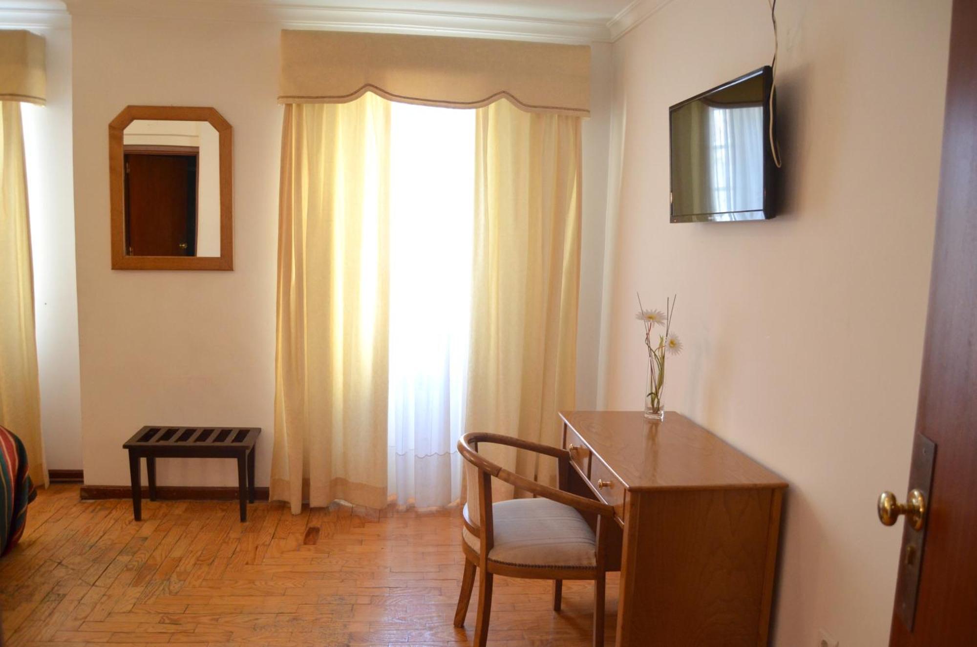 Готель Residencia Filipe Гуарда Номер фото