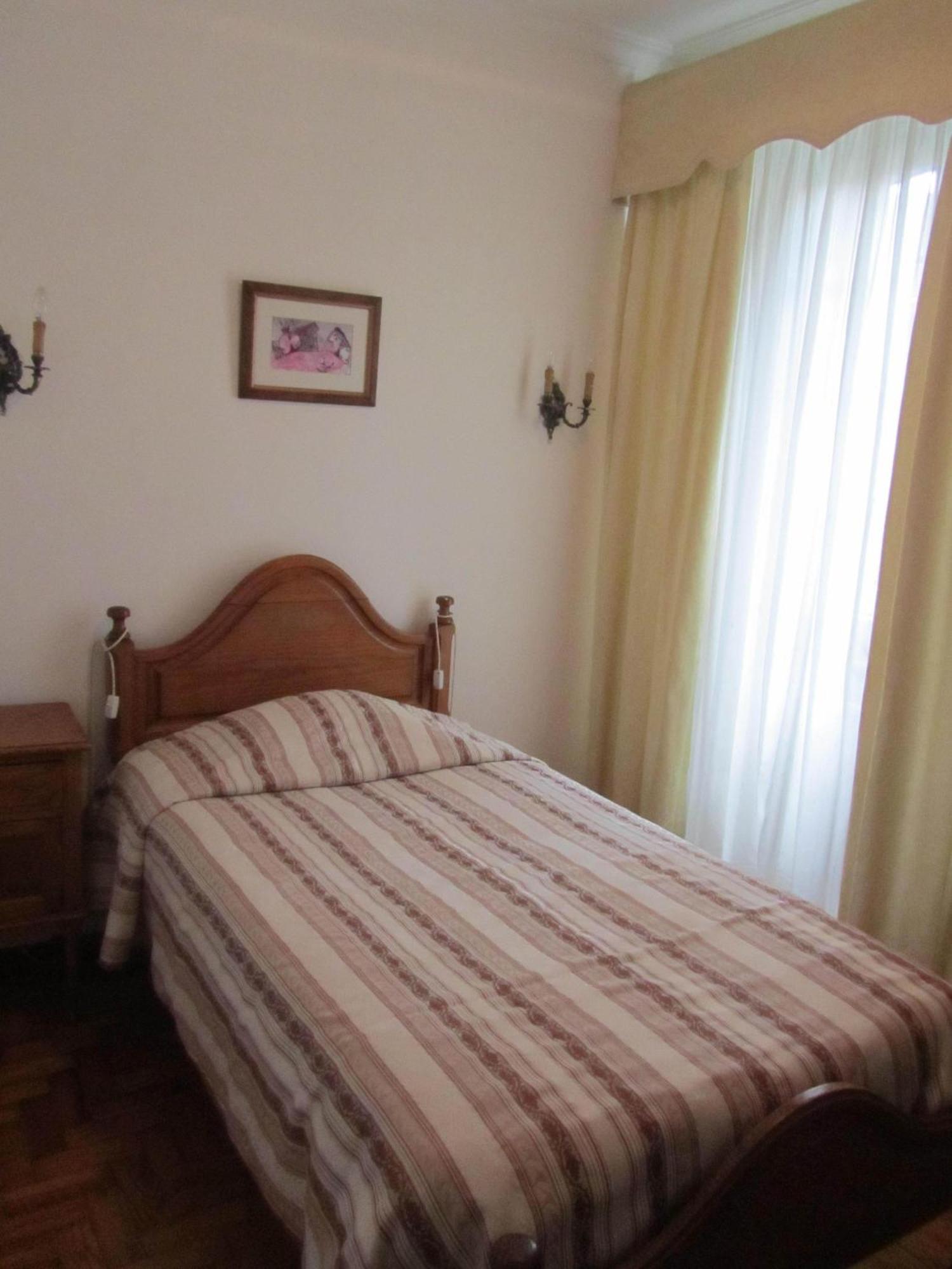 Готель Residencia Filipe Гуарда Номер фото